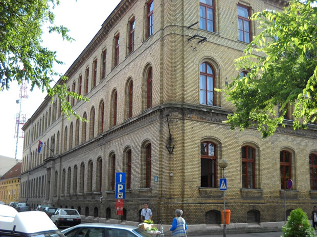 Опремају дигитални кабинет